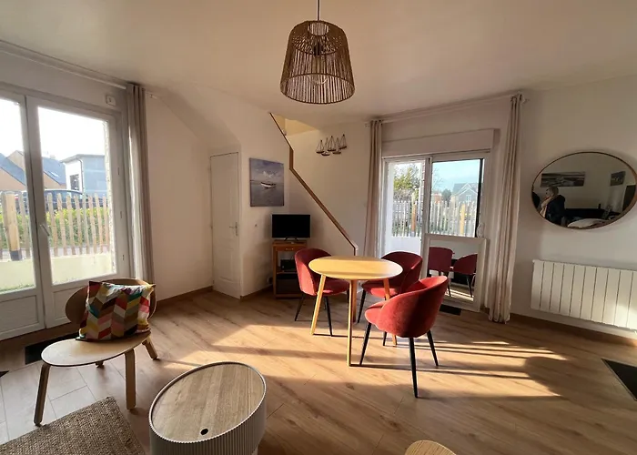 Maison Renovee A Agon-Coutainville Proche De La Mer, Classe Meuble De Tourisme 3 Etoiles